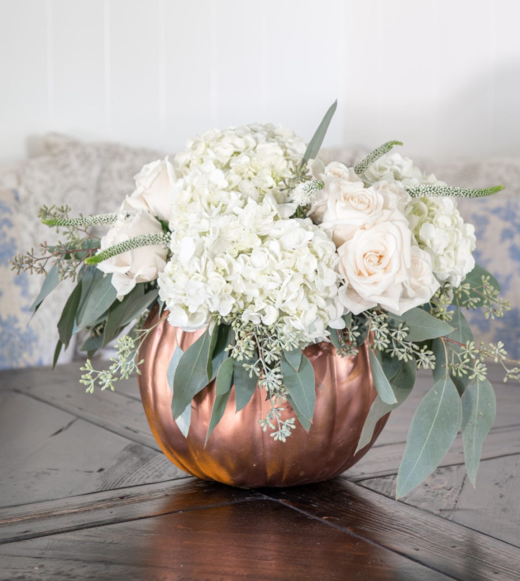 Picture of: DIY Pumpkin Centerpiece with Fresh Flowers – Sanctuary Home Decor