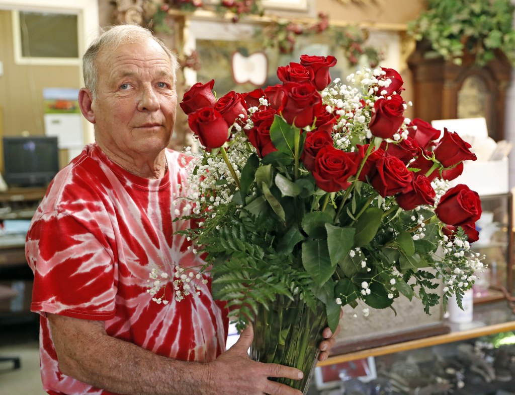 Picture of: Florists anticipating busy Valentine’s Day